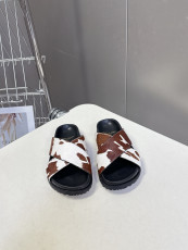 サンローラン靴 Yves Saint Laurent 2026新作 ミュール