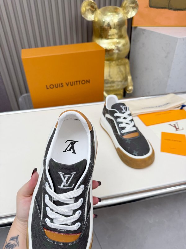 ルイヴィトン靴 LOUIS VUITTON 2026新作 スニーカー