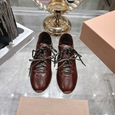 ミュウミュウ靴 Miu Miu 2026新作 カジュアルシューズ