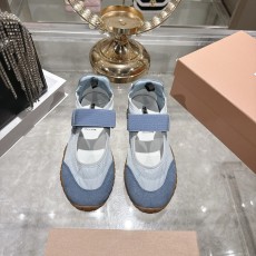 ミュウミュウ靴 Miu Miu 2026新作 スニーカー