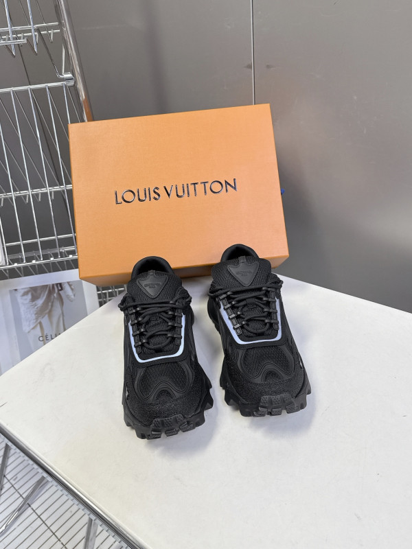 ルイヴィトン靴 LOUIS VUITTON 2026新作 スニーカー