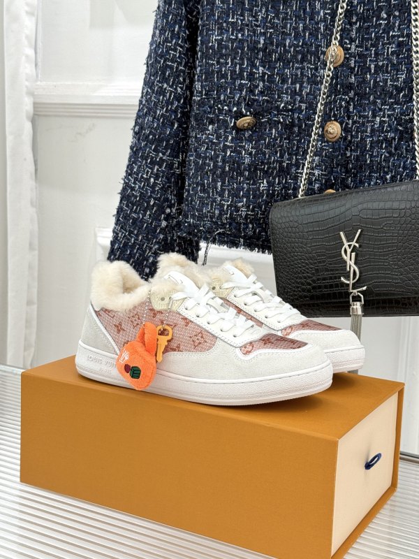 ルイヴィトン靴 LOUIS VUITTON 2026新作 スニーカー