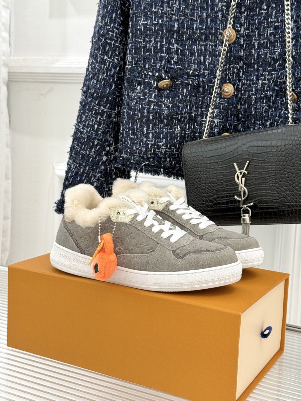 ルイヴィトン靴 LOUIS VUITTON 2026新作 スニーカー
