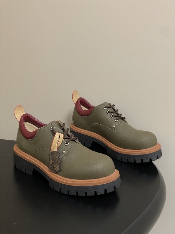 ルイヴィトン靴 LOUIS VUITTON 2026新作 モカシン
