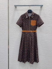 ルイヴィトン服 LOUIS VUITTON 2026新作 ワンピース