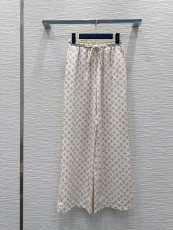 ルイヴィトン服 LOUIS VUITTON 2026新作 ズボン