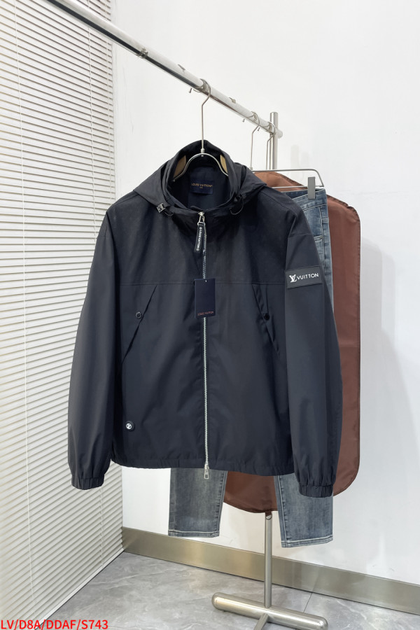 ルイヴィトン服 LOUIS VUITTON 2026新作 フード付きジャケット
