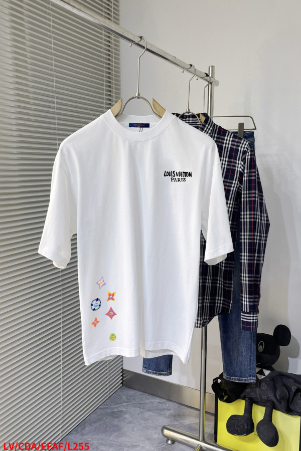 ルイヴィトン服 LOUIS VUITTON 2026新作 Tシャツ