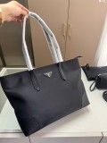 プラダバッグ PRADA 2026新作 トートバッグ
