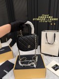 シャネルバッグ CHANEL 2026新作 チェーンバッグ