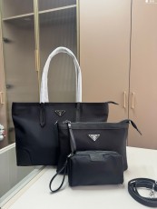 プラダバッグ PRADA 2026新作 トートバッグ