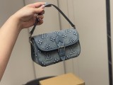 ルイヴィトンバッグ LOUIS VUITTON 2026新作 スリングバッグ