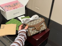 グッチバッグ GUCCI 2026新作 スリングバッグ
