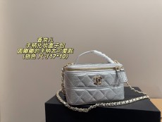 シャネルバッグ CHANEL 2026新作 チェーンバッグ