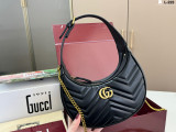 グッチバッグ GUCCI 2026新作 スリングバッグ