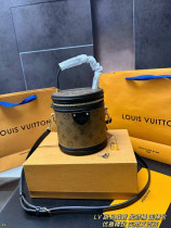ルイヴィトンバッグ LOUIS VUITTON 2026新作 スリングバッグ