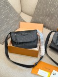 ルイヴィトンバッグ LOUIS VUITTON 2026新作 メッセンジャーバッグ