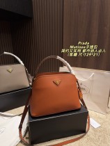 プラダバッグ PRADA 2026新作 ハンドバッグ