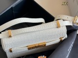 サンローランバッグ Yves Saint Laurent 2026新作 スリングバッグ