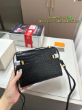 サンローランバッグ Yves Saint Laurent 2026新作 スリングバッグ