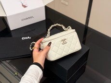 シャネルバッグ CHANEL 2026新作 スリングバッグ