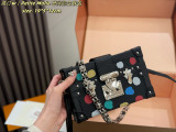ルイヴィトンバッグ LOUIS VUITTON 2026新作 スリングバッグ