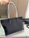 プラダバッグ PRADA 2026新作 トートバッグ