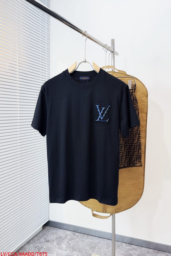 ルイヴィトン服 LOUIS VUITTON 2026新作 Tシャツ