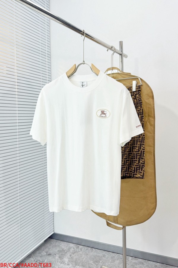 バーバリー服 BURBERRY 2026新作 Tシャツ