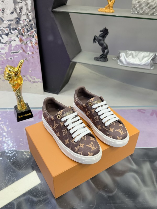 ルイヴィトン靴 LOUIS VUITTON 2026新作 スニーカー