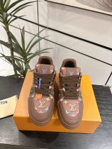 ルイヴィトン靴 LOUIS VUITTON 2026新作 スニーカー ルイヴィトン靴 LOUIS VUITTON 2026新作 スニーカー