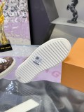 ルイヴィトン靴 LOUIS VUITTON 2026新作 スニーカー