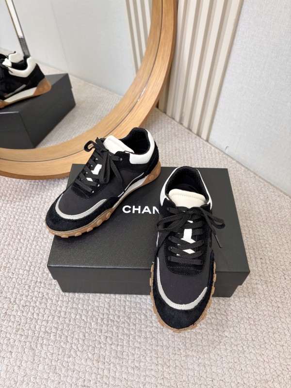 シャネル靴 CHANEL 2026新作 スニーカー