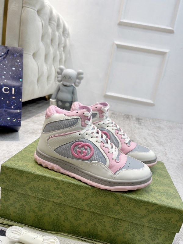 グッチ靴 GUCCI 2026新作 カジュアルシューズ