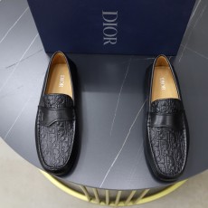 ディオール靴DIOR 2026新作 カジュアルシューズ