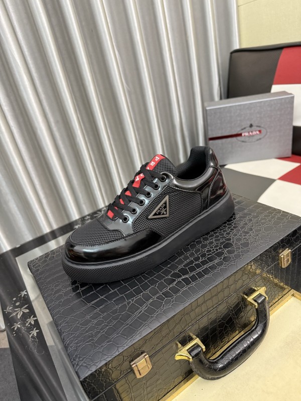 プラダ靴PRADA 2026新作 カジュアルシューズ