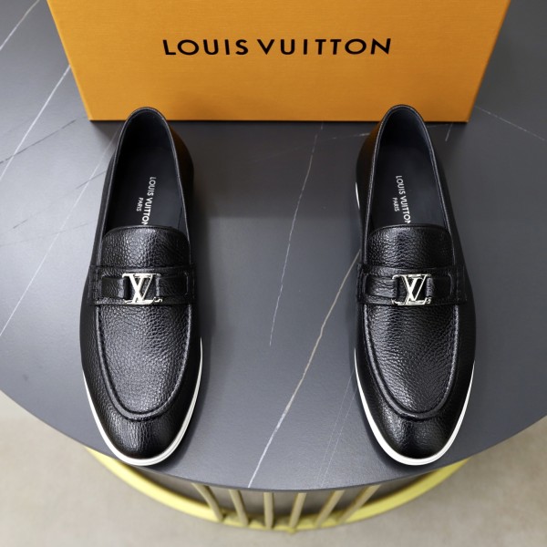 ルイヴィトン靴LOUIS VUITTON 2026新作 ローファー
