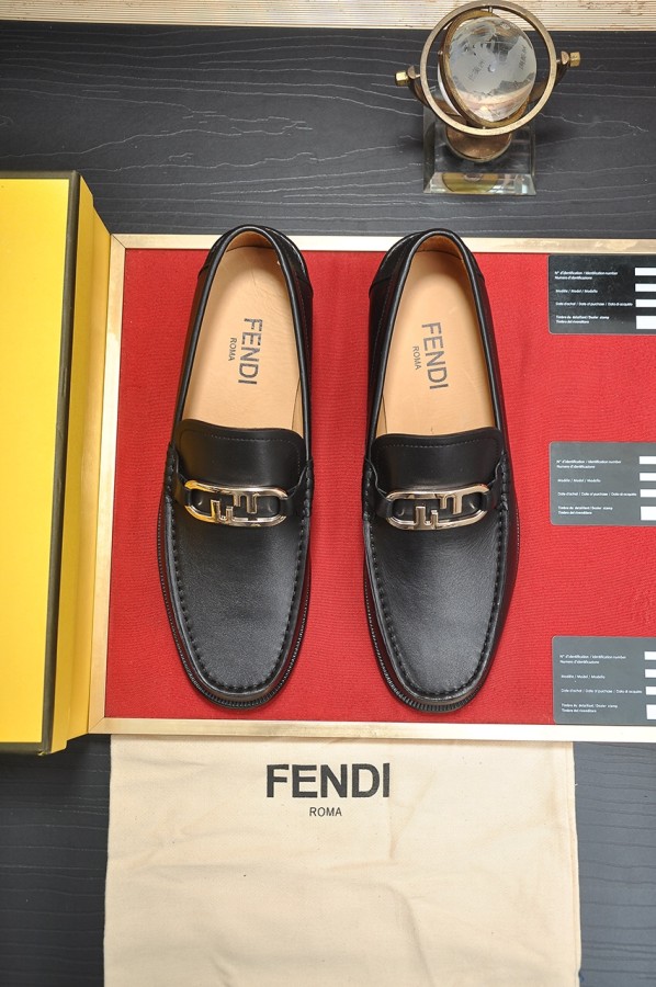 フェンディ靴FENDI 2026新作 カジュアルシューズ
