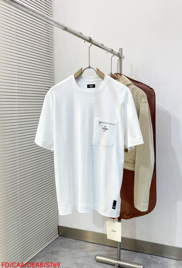 フェンディ服 FENDI 2026新作 Tシャツ