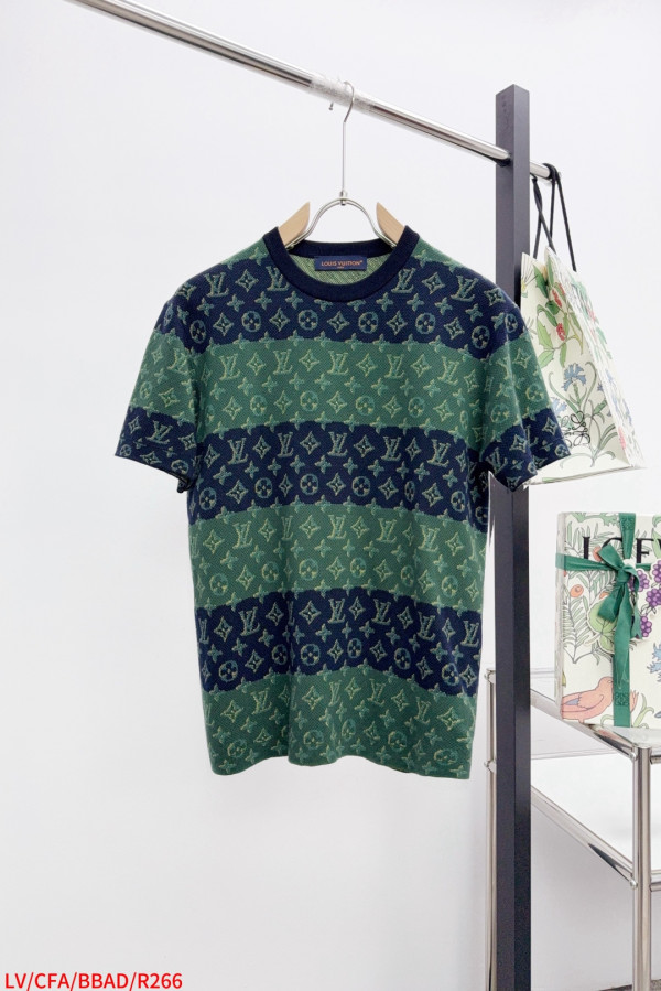 ルイヴィトン服 LOUIS VUITTON 2026新作 Tシャツ
