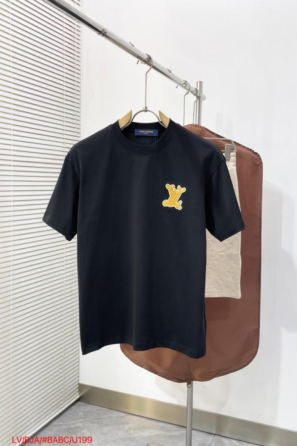 ルイヴィトン服 LOUIS VUITTON 2026新作 Tシャツ