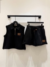 ミュウミュウ服 Miu Miu 2026新作 スーツ