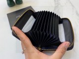 プラダ財布 PRADA 2026新作 財布 8040
