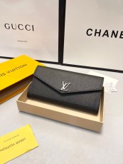 ルイヴィトン財布 LOUIS VUITTON 2026新作 財布