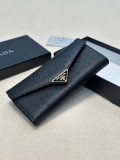 プラダ財布 PRADA 2026新作 財布