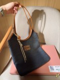 ミュウミュウバッグ Miu Miu 2026新作 トートバッグ