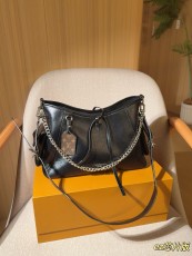 ルイヴィトンバッグ LOUIS VUITTON 2026新作 スリングバッグ