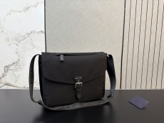 プラダバッグ PRADA 2026新作 スリングバッグ