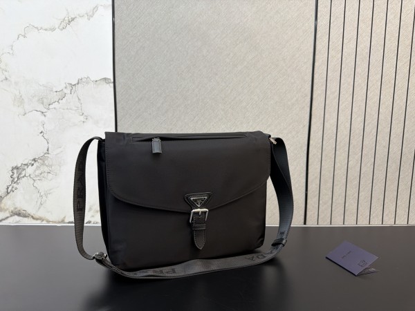 プラダバッグ PRADA 2026新作 スリングバッグ