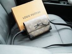 ルイヴィトンバッグ LOUIS VUITTON 2026新作 スリングバッグ